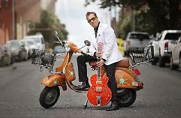 Mario Monterosso, un chitarrista rockabilly di Trecastagni nel "tempio" di Elvis Presley