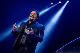 Enrico Brignano, "Ma...diamoci del tu" prima a Taormina e poi al Palermo