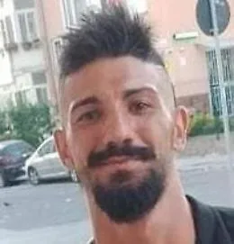 Rapine in serie a medici, infermieri e studenti degli ospedali di Palermo: arrestato