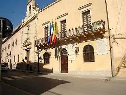 Canicatt&igrave;, multati 82 sporcaccioni