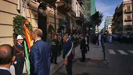 Dalla Chiesa, cerimonia sul luogo del delitto. Mattarella: &laquo;Da lui una lezione di vita&raquo;
