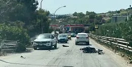 Sciame di api assalta automobilisti in strada del Nisseno: sei finiscono in ospedale