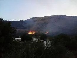Notte di fuoco nel Palermitano e nel Trapanese