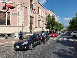 Misterbianco, rubavano webcam e lavagne multimediali dalla scuola che avevano frequentato