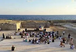 Lampedusa, ex cava diventer&agrave; teatro all'aperto