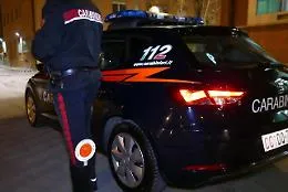 Bimba cade da un terrazzino e muore nel Bolognese