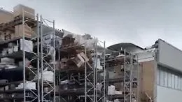 Maltempo, ecco il video del capannone divelto da una tromba d'aria a Formia