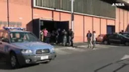 Catania, prime partenze dei migranti dal Pala Spedini