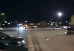 Catania, ecco le "acrobazie" di due camionisti ma qualcosa va storto (video)