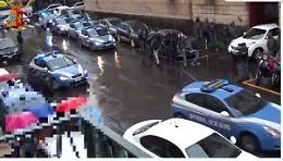 I neomelodici  &ldquo;gancio&rdquo; per i narcos napoletani