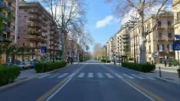 Cade da impalcatura in via Libert&agrave;: morto un falegname di 67 anni