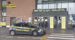 Trafficante di esseri umani arrestato in Francia, clandestini arrivati in Italia e anche a Catania