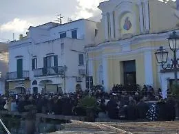 Casamicciola: addio silenzioso ai fidanzati uccisi dalla frana