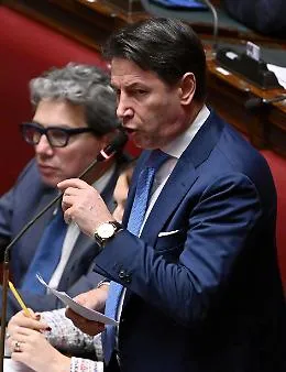Rdc: Conte, dignit&agrave; persone prima di economia e politica