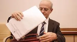 &laquo;Mafia, fondi Pnrr, illegalit&agrave;, rifiuti, malgoverno: ecco cosa succede a Catania&raquo;: nostra intervista al procuratore Carmelo Zuccaro