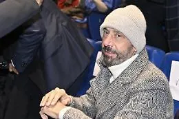 Si aggravano le condizioni di Giancluca Vialli: la madre 87enne vola a Londra dove &egrave; ricoverato