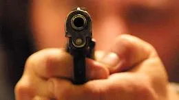 Netturbino spara a due colleghi, ferendoli, e poi si suicida