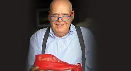 Addio a Ciccio Liberto, l'artigiano palermitano che invent&ograve; le scarpe dei piloti della Formula 1