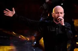 Negramaro, due ore di hit ed emozioni e un messaggio di pace: parte 'Una storia ancora semplice'