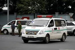 Vietnam: bimbo in un pozzo di 35 metri, lotta contro il tempo