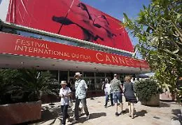 Spese &ldquo;folli&rdquo; alla Regione, la Procura della Corte dei Conti indaga sul caso Cannes sollevato dal nostro giornale