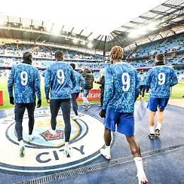 Vialli: Chelsea lo omaggia con n.9 su maglie riscaldamento