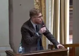 Lavardera: &laquo;La Regione ha comprato per 7mila euro una tv da 450 euro&raquo;