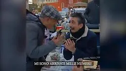 Fiorello e Biggio svelano in diretta il numero della Marcuzzi; lei: &laquo;Mi sono arrivati mille numeri!&raquo;