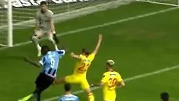 Il supergol di Mario Balotelli candidato al premio Puskas: una serie di finte e poi una rabona che inganna il portiere