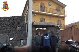 Il bar, le minacce e le estorsioni: ecco cosa c'&egrave; dietro il sequestro milionario a Fraschilla