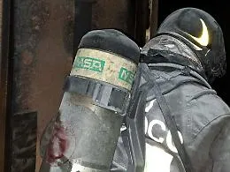 Litiga con infermieri a scatena un incendio: paura all'ospedale Papardo di Messina