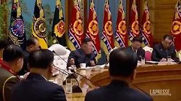 Corea del Nord, Kim Jong Un riappare in pubblico dopo oltre un mese: &laquo;Pi&ugrave; esercitazioni per prepararsi alla guerra&raquo;