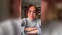 L'attrice Pantea Barham: &laquo;L'hijab? Una scelta da rispettare. Con la coercizione &egrave; diventato un trauma collettivo&raquo;