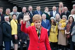 Gb: Sturgeon, il tempo di lasciare &egrave; ora