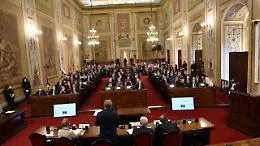 A ogni deputato Ars un&rsquo;indennit&agrave; di oltre 12.000 &euro; al mese, M5s presenta un ddl per dimezzarla