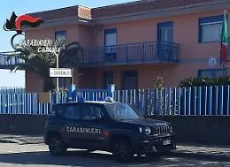 Controlli in una comunit&agrave; per anziani nel Catanese, deposito e ufficio trasformati in posti letto