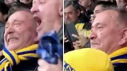 &laquo;Vamos a la playa&raquo; &egrave; l'inno dell'Union Saint-Gilloise: Johnson Righeira allo stadio, canta e si commuove