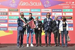 Ciclismo: ha preso via da Marsala il Giro di Sicilia 2023 con starter lo "Squalo dello Stretto" Vincenzo Nibali