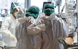 Covid, le indicazioni su mascherine e tamponi per l&rsquo;accesso negli ospedali