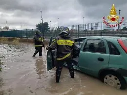 Anche in Sicilia torna il maltempo tra freddo, vento di burrasca e mareggiate