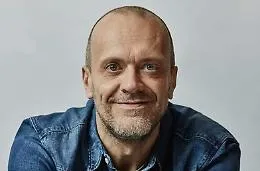 Max Pezzali &egrave; sempre un mito:  oggi e domani a Catania
