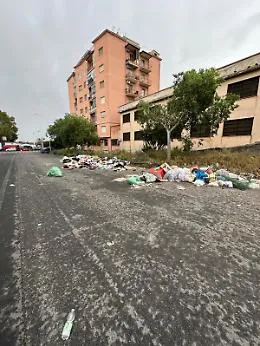 Catania: mini discarica in via Salvatore Florio Isaia
