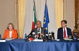 Sicurezza a Catania, il ministro Piantedosi promette pi&ugrave; poliziotti e pi&ugrave; carabinieri