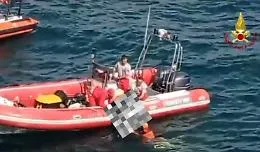 Aci Castello, annega al lido Bellatrix: il recupero del cadavere