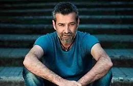 Tramonto alle Grotte di Mongiove con Daniele Silvestri: "Canzoni a sdraio" e l'inedito "Sana e robusta Costituzione"