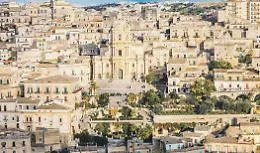 Modica, la proposta: "Creiamo una comunit&agrave; energetica cittadina"