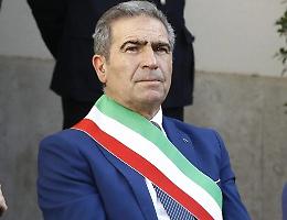 Carenze igieniche, il sindaco chiude tre case di riposo a Canicatt&igrave;: portati via 20 anziani