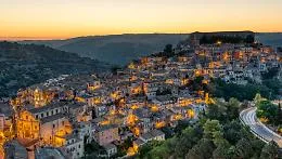 Ragusa epicentro del sito Unesco: Modica e Scicli pronte per il 2027