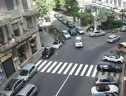 Catania: strisce pedonali a met&agrave; a causa dei cafoni