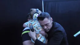 L'annuncio di Tiziano Ferro ai fan: &laquo;Dovr&ograve; operarmi per un nodulo a una corda vocale&raquo;